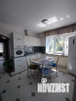 Дом 120м², 2-этажный, посуточно,