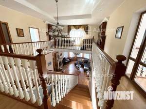 Дом 600м², 3-этажный, на длительный срок,