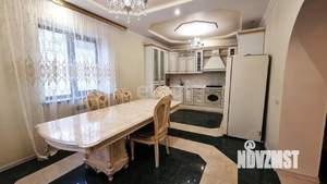 Дом 210м², 2-этажный, участок 4 сот.