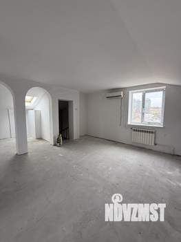 Коттедж 188м², 3-этажный, участок 4 сот.