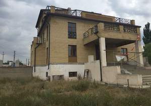 Дом 743м², 4-этажный, участок 20 сот.