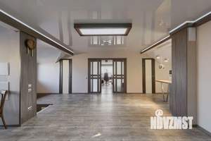 Дом 283м², 2-этажный, участок 9 сот.