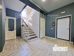 Дом 302м², 3-этажный, участок 7 сот.