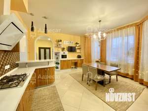 Дом 473м², 3-этажный, участок 8 сот.