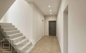 Дом 200м², 2-этажный, участок 5 сот.