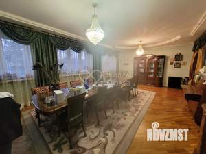 Дом 548м², 3-этажный, участок 5 сот.