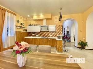 Дом 473м², 3-этажный, участок 8 сот.