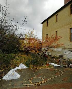 Дом 447м², 3-этажный, участок 10 сот.