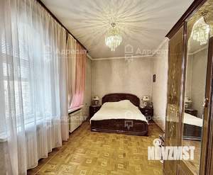 Дом 467м², 2-этажный, участок 11 сот.