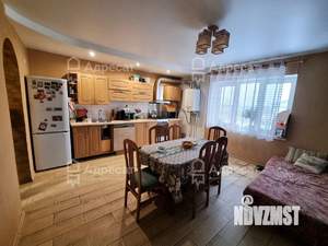 Дом 193м², 2-этажный, участок 4 сот.