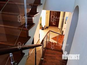 Дом 283м², 2-этажный, участок 6 сот.