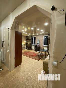 Дом 204м², 2-этажный, участок 12 сот.