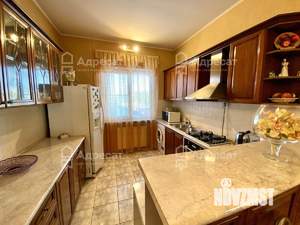 Дом 259м², 2-этажный, участок 12 сот.