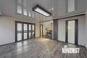 Дом 283м², 2-этажный, участок 9 сот.