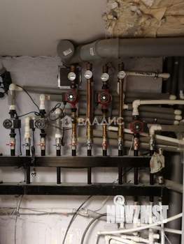 Дом 447м², 3-этажный, участок 10 сот.