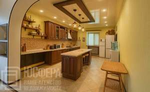 Дом 220м², 2-этажный, участок 6 сот.