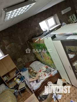 Дом 447м², 3-этажный, участок 10 сот.