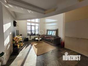 Дом 578м², 3-этажный, участок 9 сот.