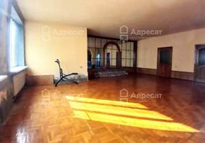 Дом 484м², 3-этажный, участок 10 сот.