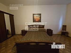 Дом 500м², 3-этажный, участок 9 сот.