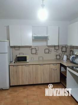 Дом 96м², 2-этажный, участок 6 сот.