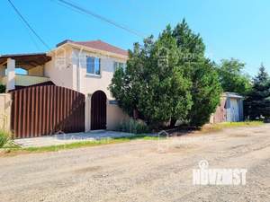 Дом 206м², 2-этажный, участок 6 сот.