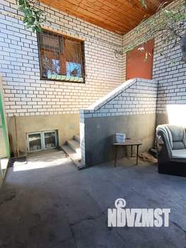 Коттедж 181м², 2-этажный, участок 5 сот.