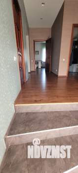 Дом 215м², 2-этажный, участок 4 сот.