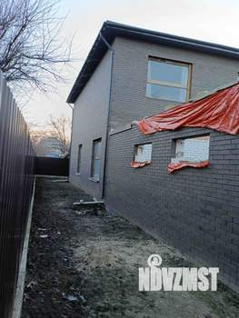 Коттедж 200м², 2-этажный, участок 9 сот.