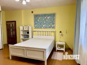 Дом 292м², 3-этажный, участок 7 сот.