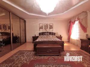 Дом 324м², 2-этажный, участок 6 сот.