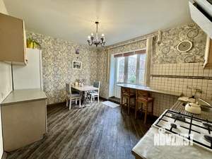 Дом 292м², 3-этажный, участок 7 сот.