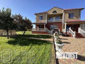 Дом 342м², 3-этажный, участок 8 сот.