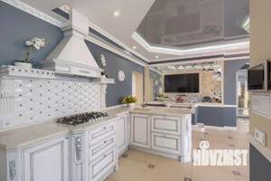 Дом 283м², 2-этажный, участок 9 сот.