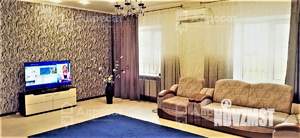 Дом 298м², 3-этажный, участок 5 сот.