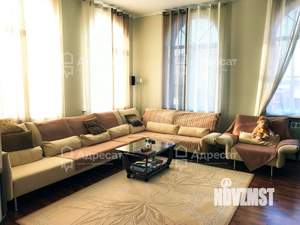 Дом 283м², 2-этажный, участок 6 сот.