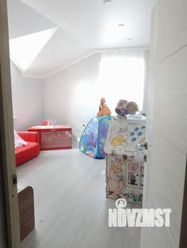 Дом 176м², 2-этажный, участок 5 сот.