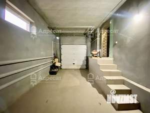 Дом 473м², 3-этажный, участок 8 сот.