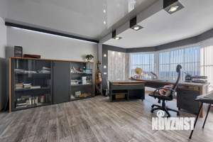 Дом 283м², 2-этажный, участок 9 сот.