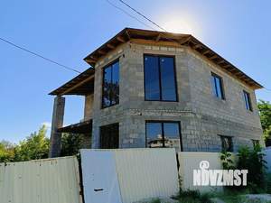 Дом 198м², 2-этажный, участок 3 сот.