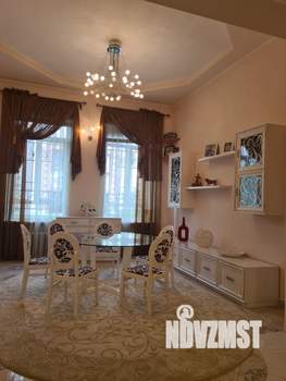 Коттедж 342м², 2-этажный, участок 6 сот.