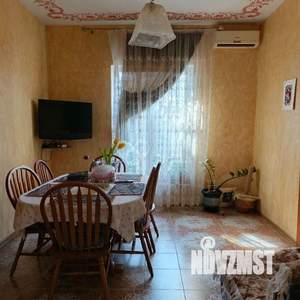 Дом 378м², 3-этажный, участок 5 сот.