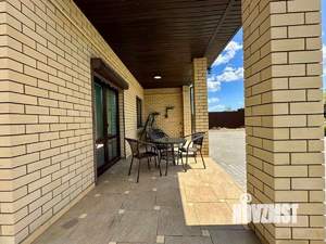 Дом 189м², 2-этажный, участок 15 сот.