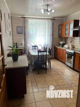 Коттедж 220м², 3-этажный, участок 7 сот.