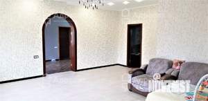 Дом 298м², 3-этажный, участок 5 сот.