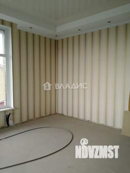 Дом 447м², 3-этажный, участок 10 сот.