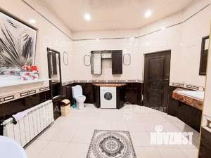 Дом 394м², 3-этажный, участок 6 сот.