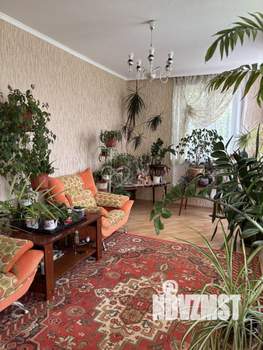 Дом 268м², 3-этажный, участок 12 сот.