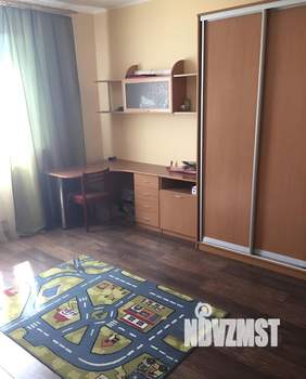 Таунхаус 69м², 2-этажный, участок 18 сот.