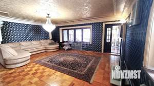 Дом 353м², 3-этажный, участок 6 сот.